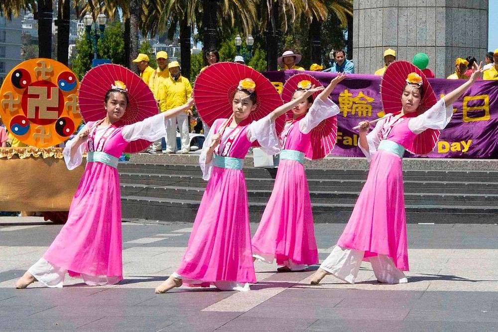 Tradicionalni kineski plesovi 