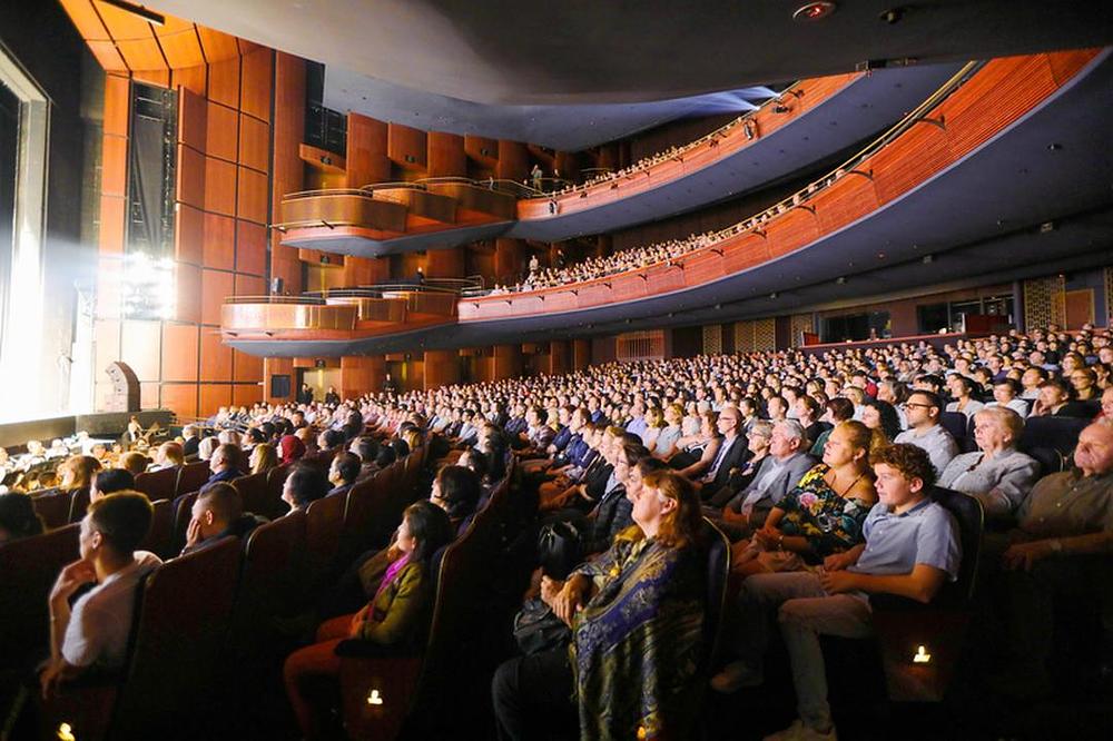 Shen Yun izveli osam predstava, uključujući i jednu dodanu na zahtjev gledalaca, u dvorani pozorišta Sydney Lyric Theatre u Australiji, od 6. do 10. marta. 
