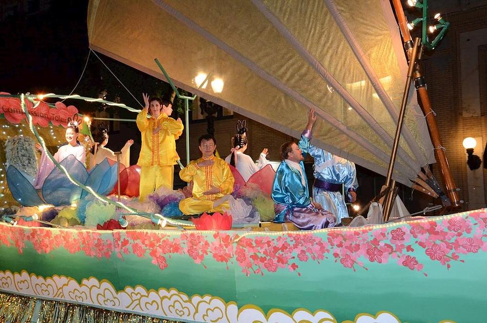 Plovilo Falun Dafa praktikanata osvojiloo prvo mjesto u nekomercijalnoj sekciji 