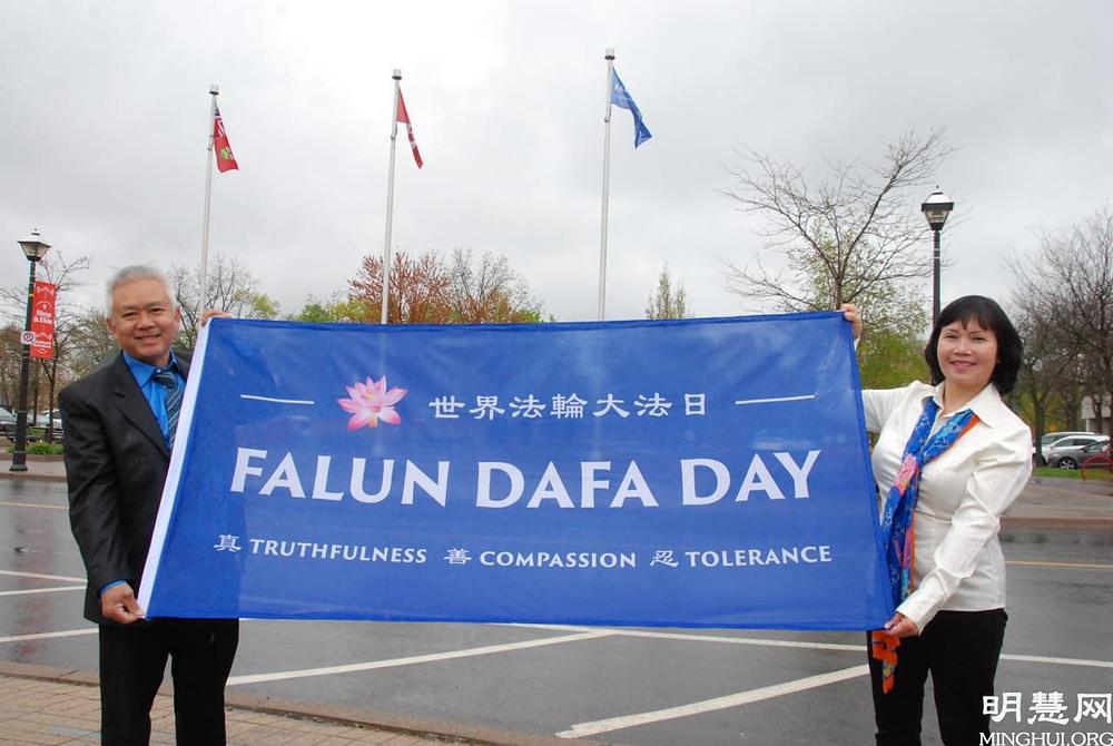Helen Thieu i njen suprug su kazali da za svoj sretan život duguju Falun Dafa.