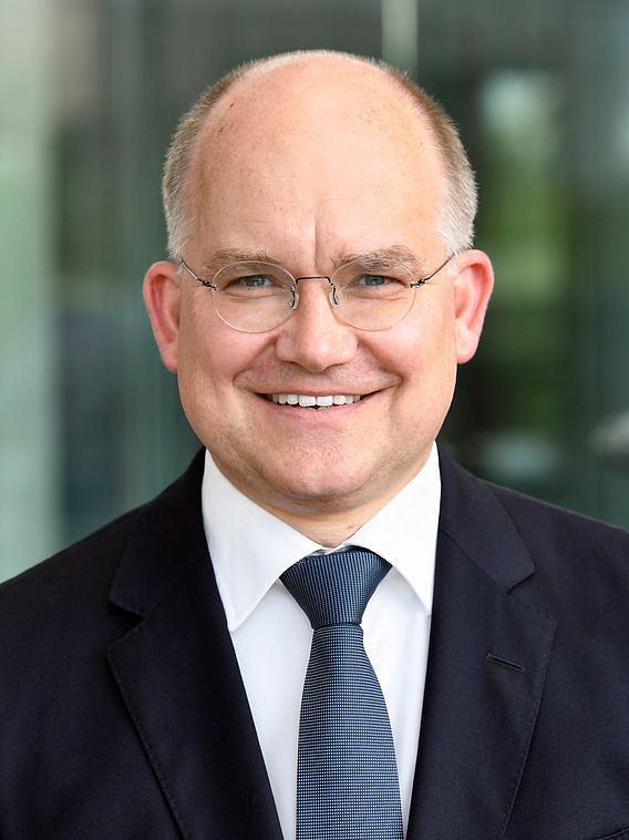 Sebastian Brehm je član Bundestaga (MdB) iz CDU 