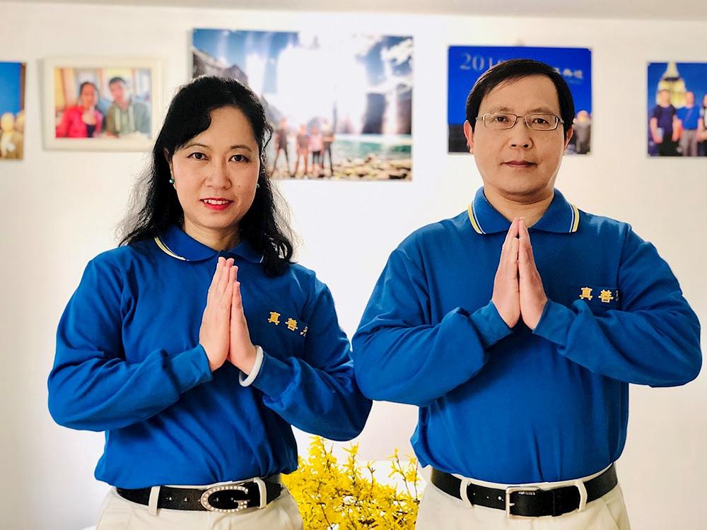 Jiang Fan i njegova supruga žele Učitelju sretnu Novu godinu!