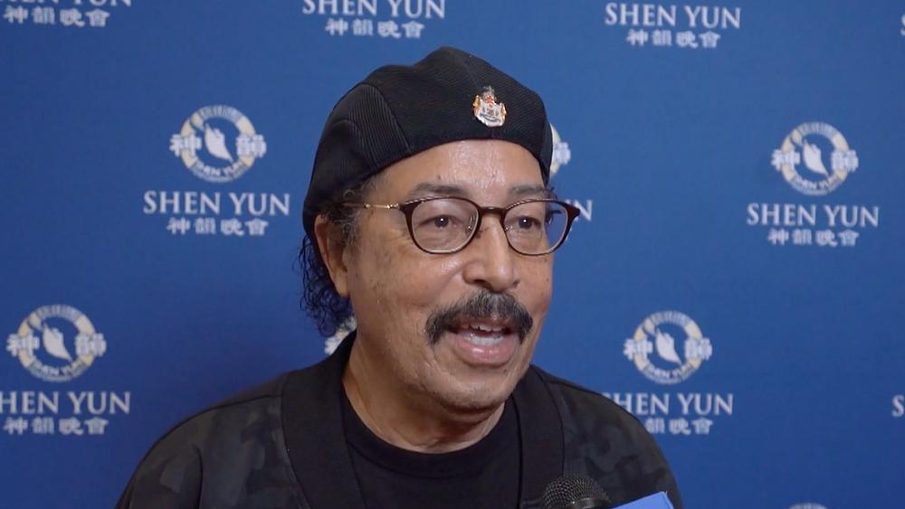 Earl Stuckey Jr. na nastupu Shen Yun u Honoluluu, Havaji, 27. marta. (NTD Television)