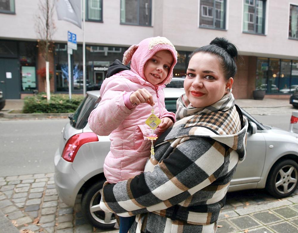  Marija Rajmer je dovela svoju ćerku da vidi Falun Dafa paradu