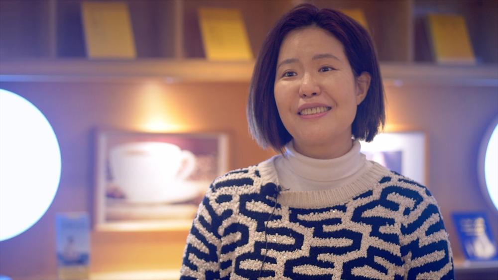  Gđa Jin Yunzhi je producentica dokumentarnih filmova.