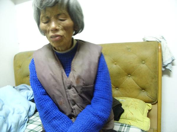 Gospođa Wang je bila pretvorena u samu kosti i kožu zbog zlostavljanja koje je pretrpjela od strane osoblja KPK. 