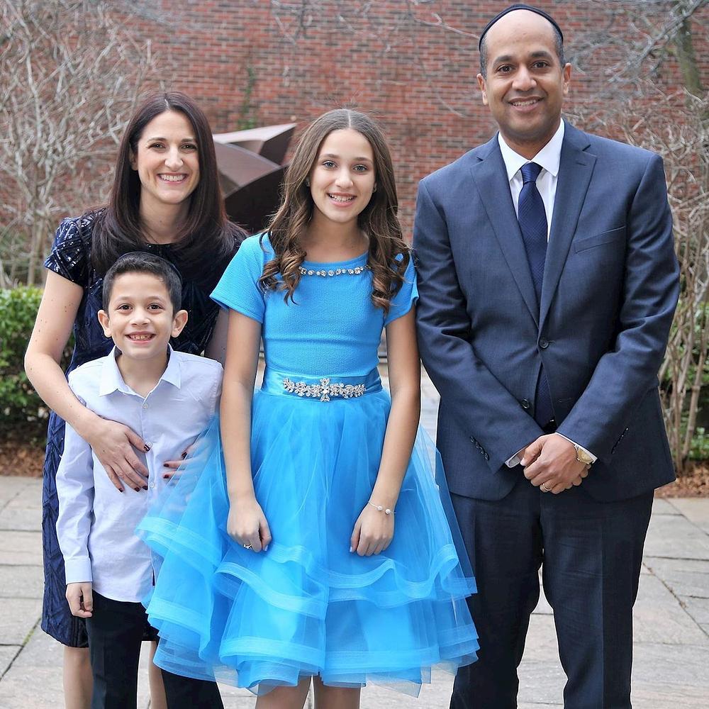  Kanadski advokat Joel Etienne i njegova porodica