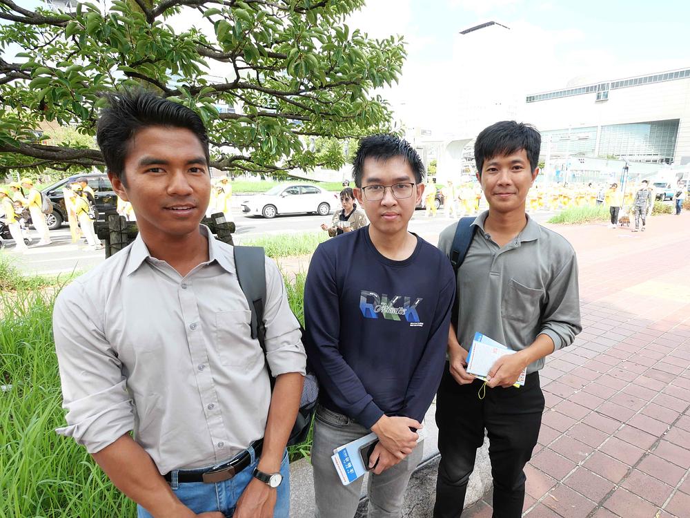  Traco Fin Aung (desno) i njegov prijatelj su iz Myanmara.