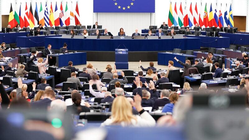 Članovi Evropskog parlamenta su 18. januara 2024. usvojili rezoluciju 2024/2504 (RSP) kojom osuđuju progon Falun Gonga. (Fotografija ljubaznošću EU)