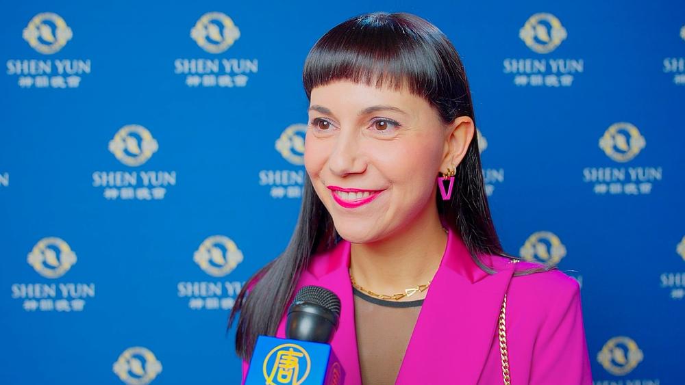  Sara Zambaia, vijećnica regije Piemont, na predstavi Shen Yun u Torinu, Italija, 10. siječnja (NTD televizija)
