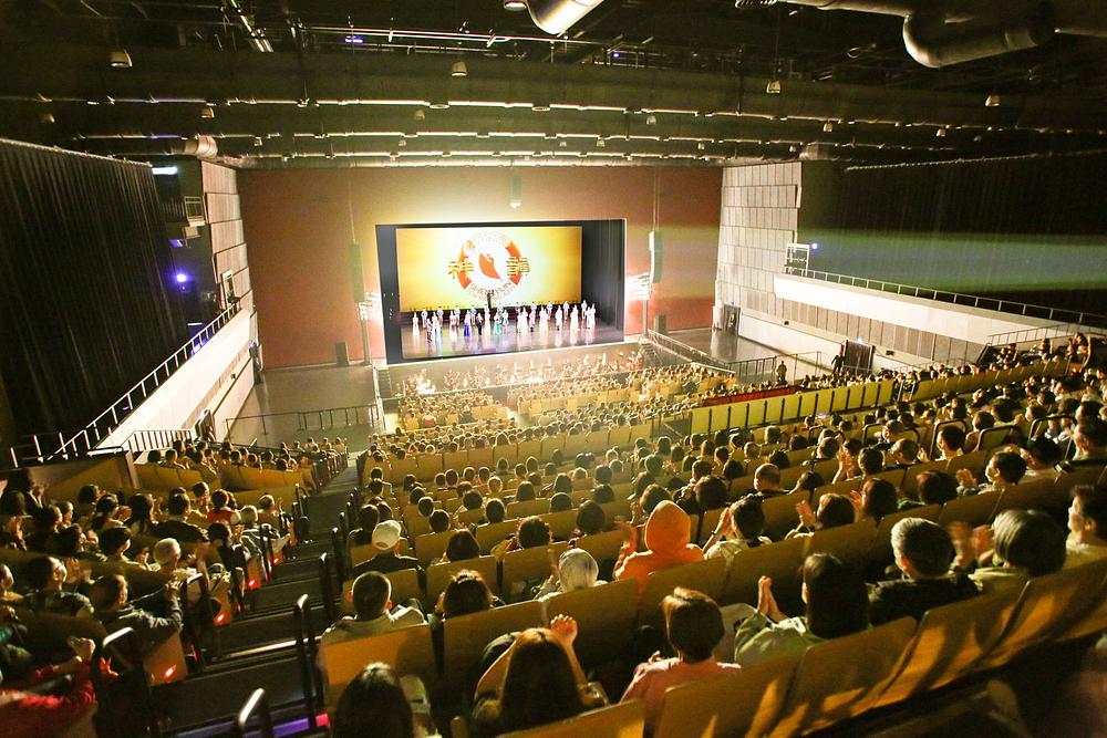 Drugi nastup Shen Yuna u Taoyuanu u Taoyuan Arts Center popodne 30. ožujka. Ansambl je predstavio četiri rasprodane izvedbe u Taoyuanu od 29. do 31. ožujka. (The Epoch Times)