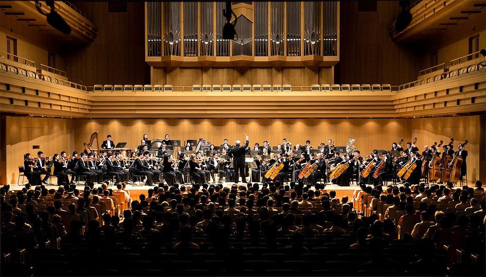 Shen Yun simfonijski orkestar je počeo svoju Azijsku turneju matinejom u u Gradskoj koncertnoj dvorani Tokijske opere 15. septembra 2016. godine. 