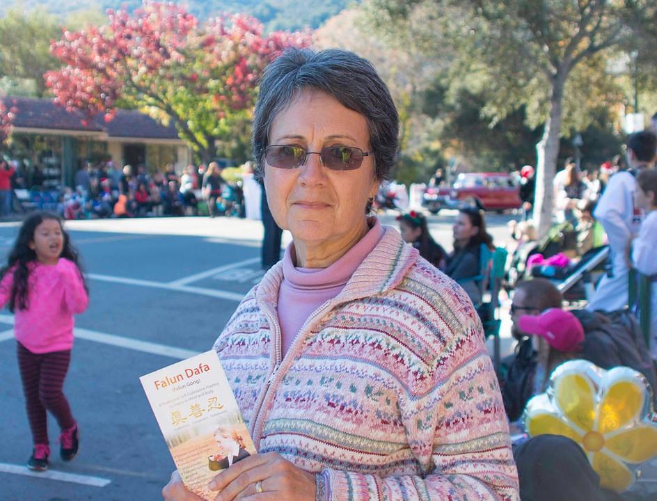 Rosena Levia, stanovnica San Hozea, podržava Falun Dafa.