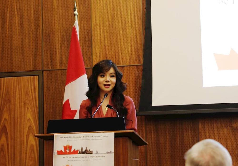 Anastasia Lin, Mis Kanade 2015. godine govori na forumu
