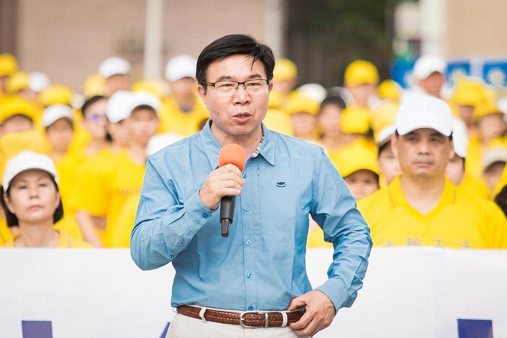 Taipeški gradski vijećnik, Chang Mao-nan zahtijeva od KKP da pusti zatvorene praktikante i zaustavi progon u Kini.