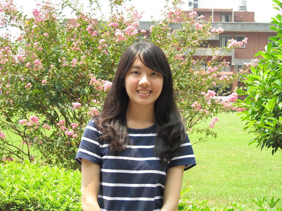 Wei Yin je počela prakticirati Falun Dafa prije četiri godine dok je bila student u Kaohsiungu 