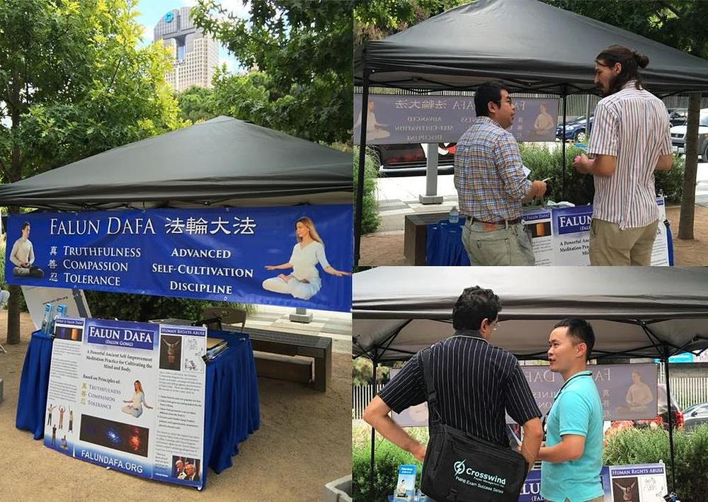 Praktikanti prisustvuju manifestaciji „Mir je moguć“ u parku Klyde Wareren u Dallasu.