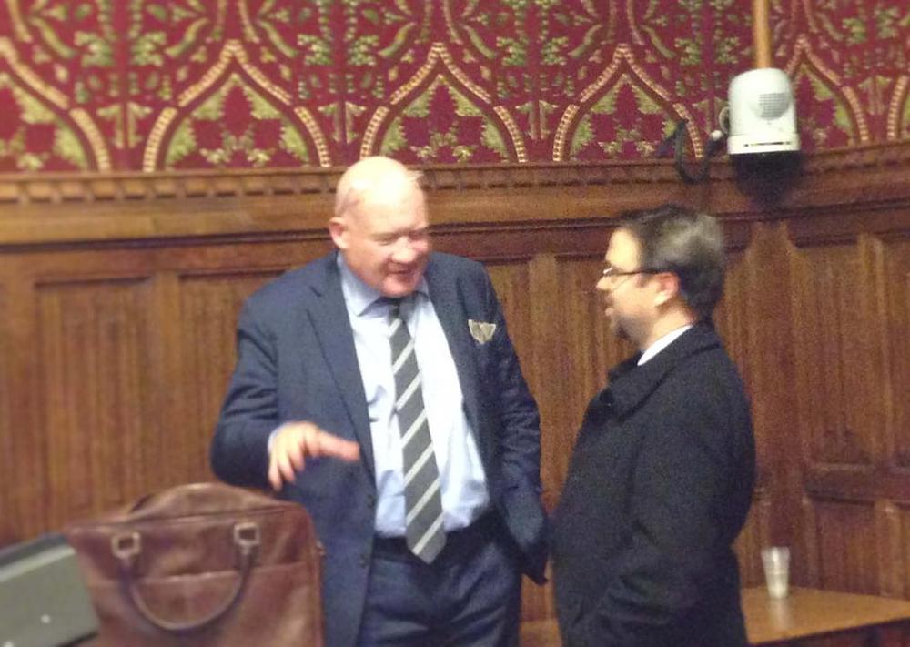 Cedric, istražitelj za Kinu, je nakon projekcije razgovarao sa Ethanom Gutmanom. 