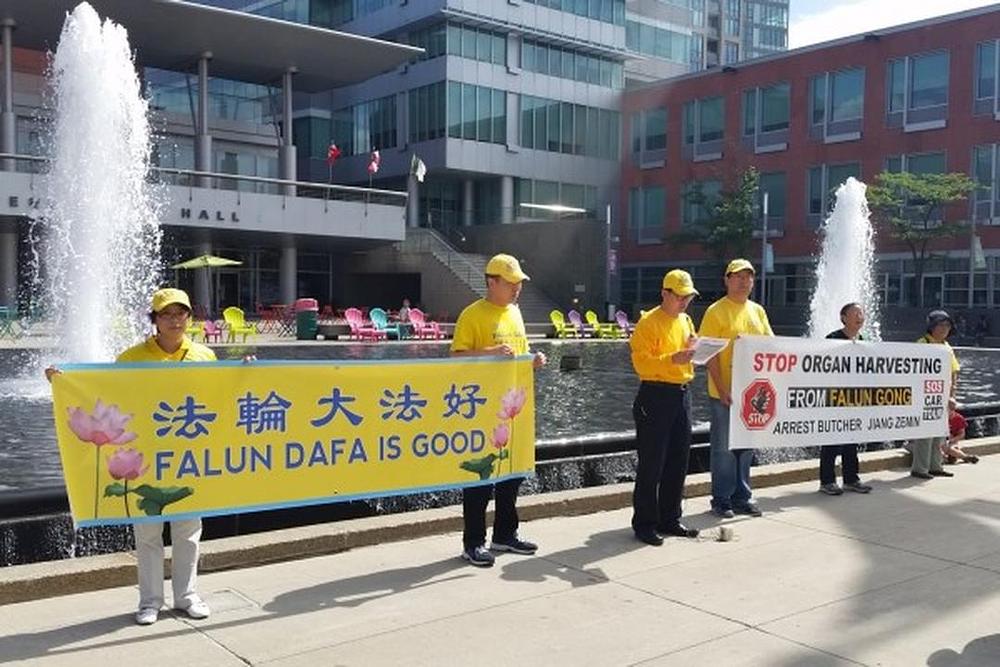 Automobilska turneja u Kitcheneru u Ontariju 13. jula.