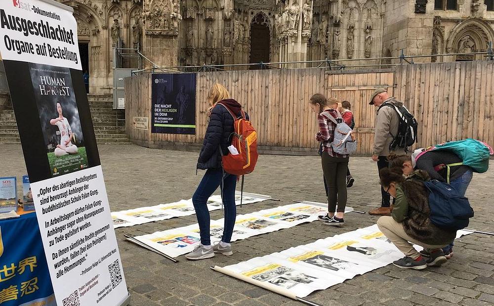 Nakon što su potpisali peticiju, ovi su  mladi ljudi počeli učiti vježbe 