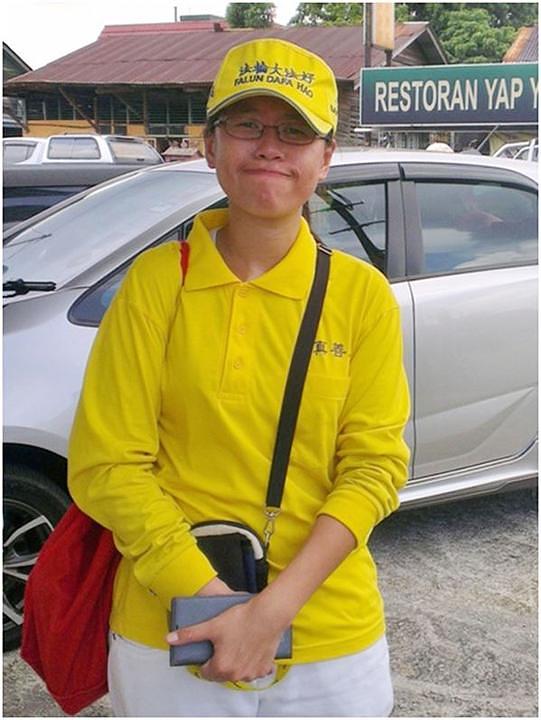 Praktikantica Zhuang Chenli je za ovu praksu čula od svoga brata i počela prakticirati prije devet godina.