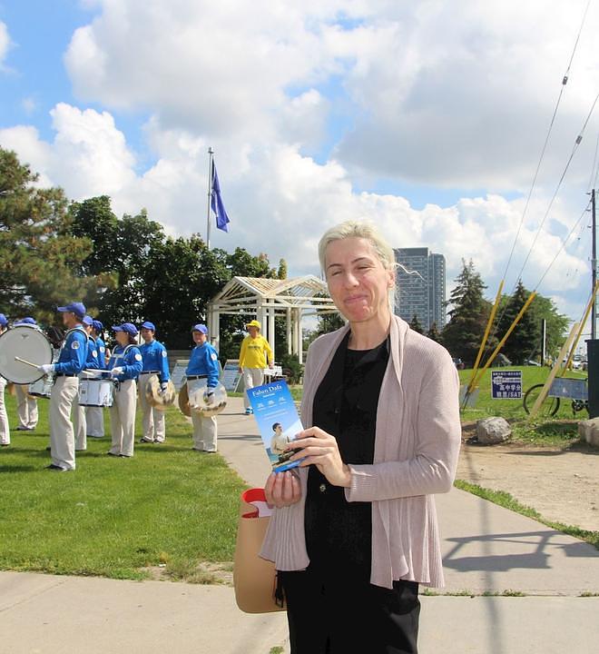 Monika je kazala da su joj se dopale melodije i poruke koje je prenosila muzika koju je izvodio Tian Guo Marching Band.