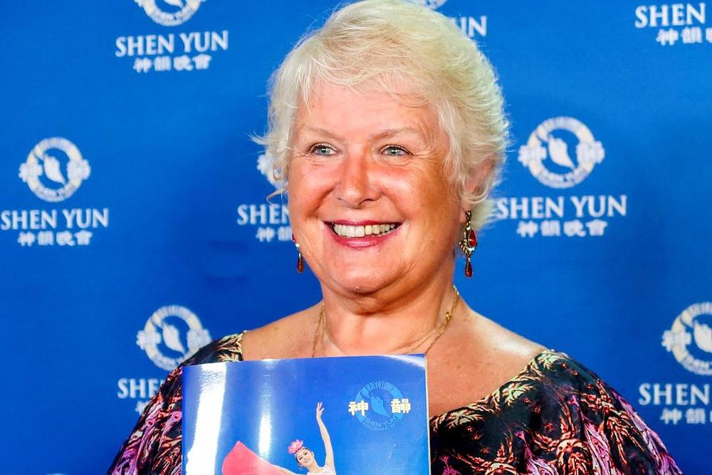 Bivša pozorišna rediteljica Coral Drouyn na predstavi u