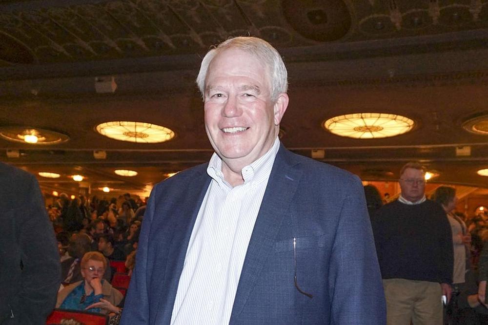 Greg Naples, stariji potpredsjednik