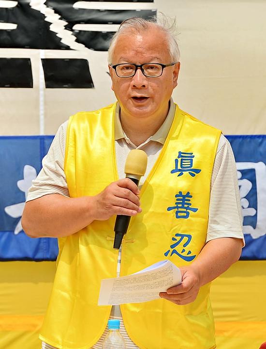 Kan Hung-Cheung, glasnogovornik Falun Dafa asocijacije iz Hong Konga, traži od svih da naprave izbor između dobra i zla te da povuku članstvo iz KKP.