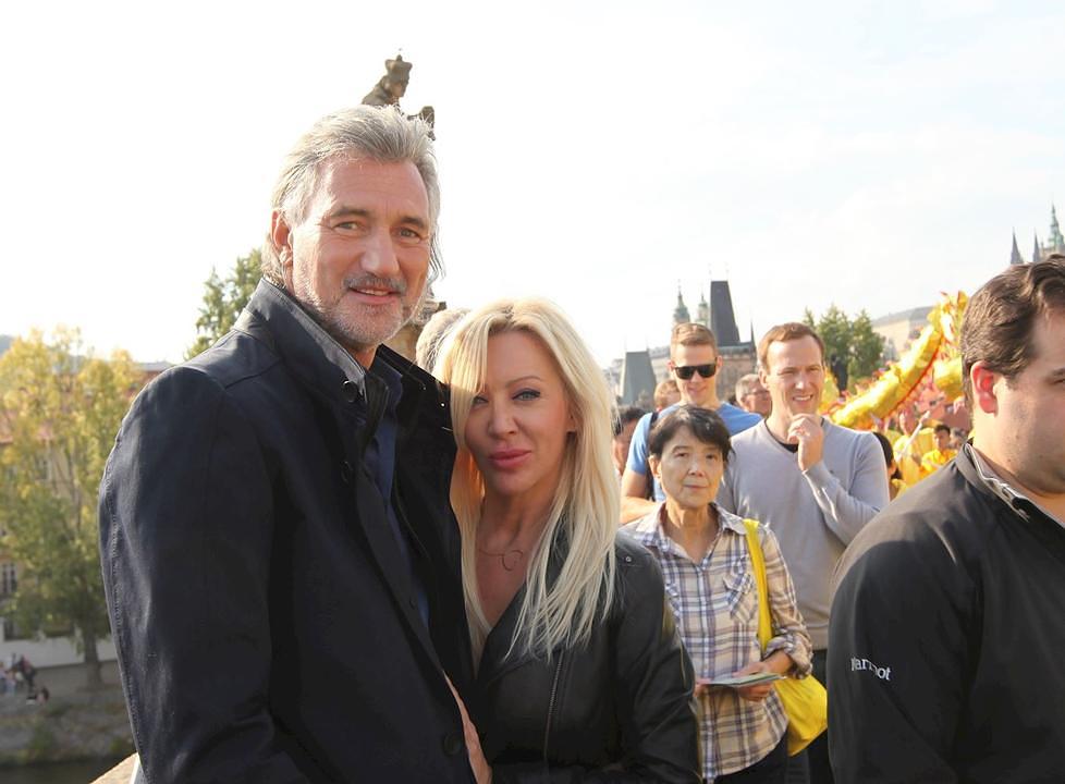 Helmut Berger iz Austrije i Nora Dukesova iz Praga