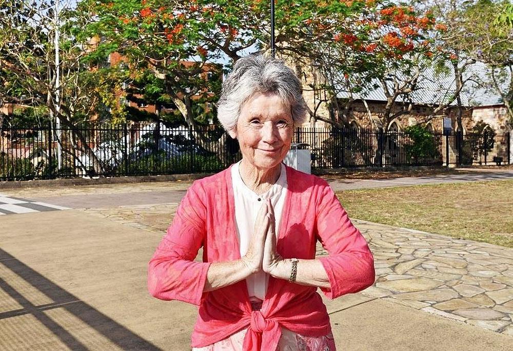 Gospođa Margery Dunn želi gospodinu Liju sretnu Novu godinu