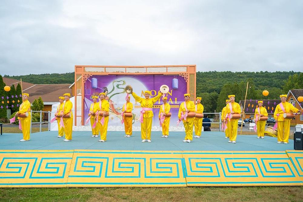 Nastup dobošarske grupe