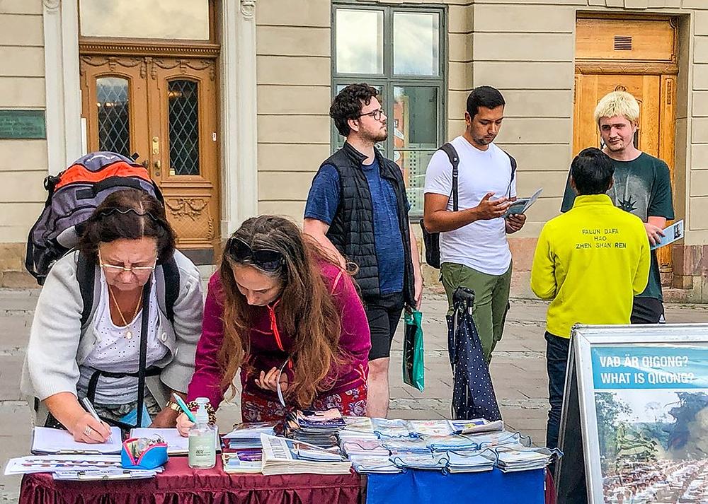 Nina i njena majka Isabell 