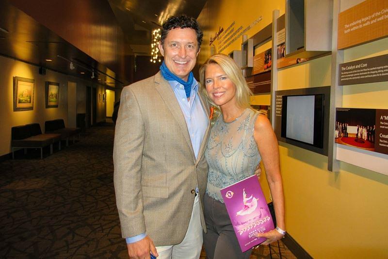 David i Elise Debereux na predstavi Shen Yun
