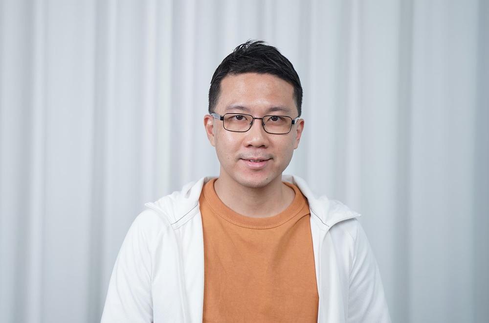 Vijećnik Lo Chun-Yu se nada da će službenici zakona nešto poduzeti u vezi s ovim plakatima.