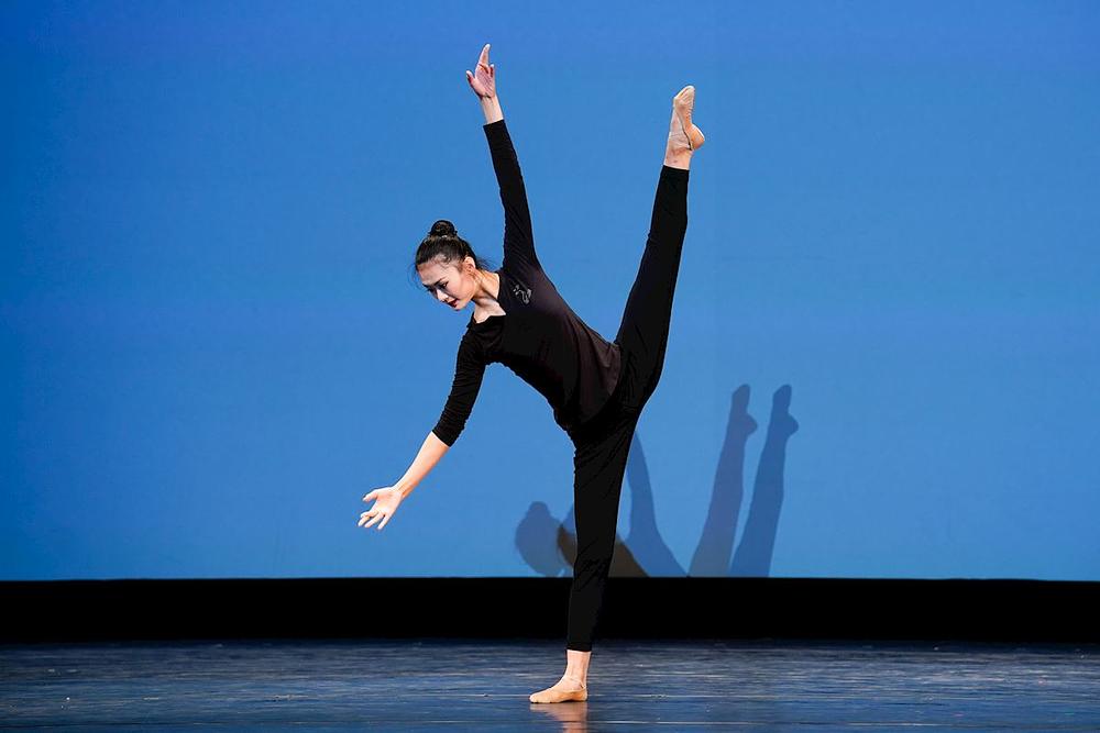 Tehnički nastup Karine Fu, dobitnice zlatne nagrade u kategoriji za odrasle žene 