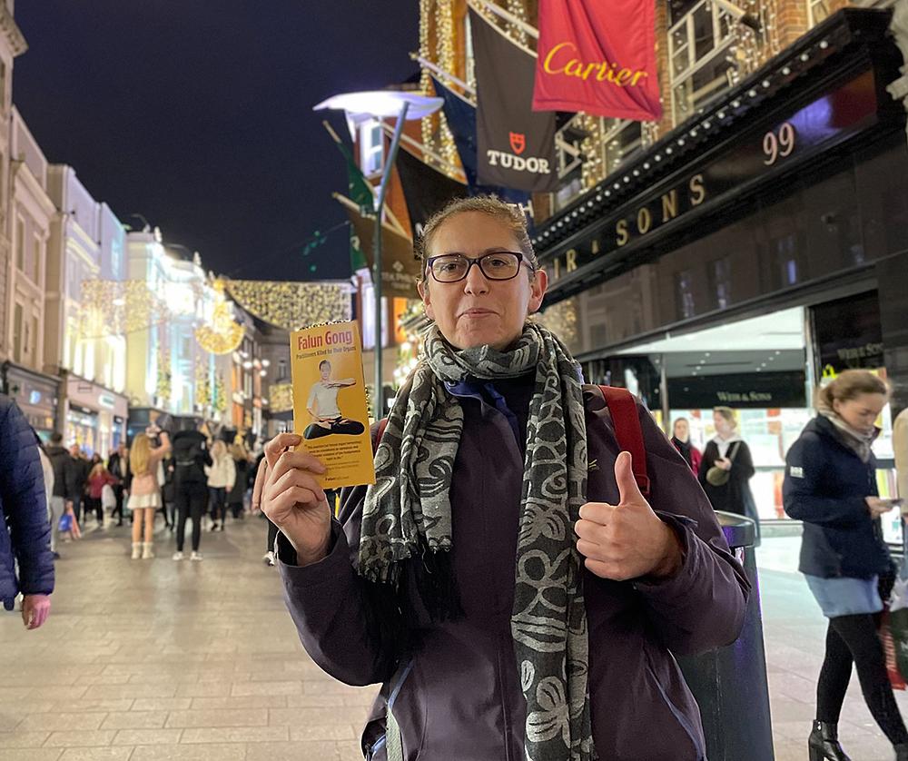 Marie Odile, učiteljica iz Francuske, podržava praktikante.