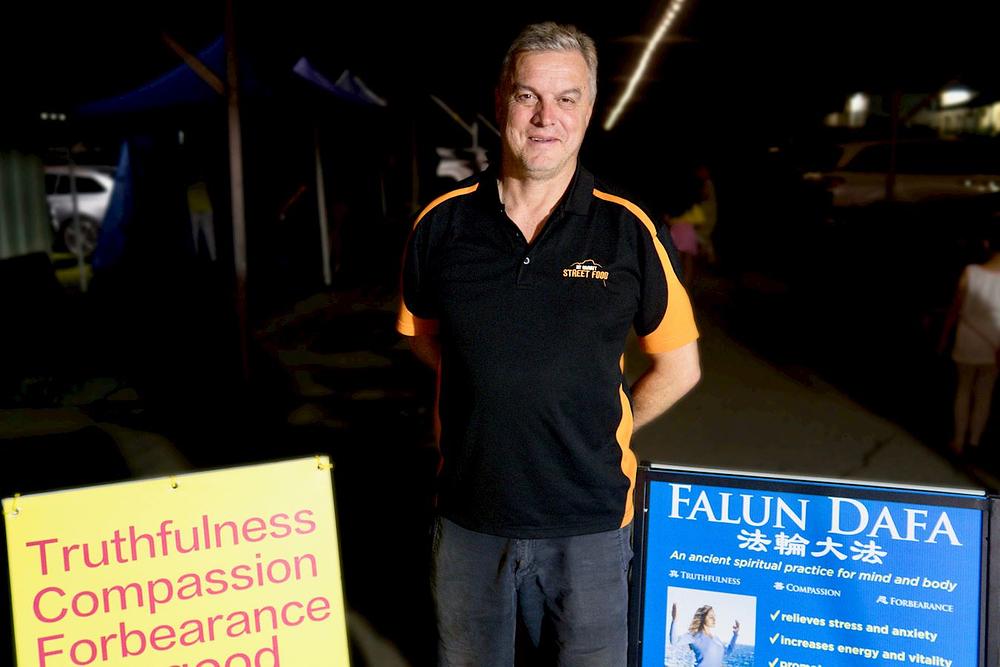 Mark Hawkins se zahvalio praktikantima na učešću na festivalu.